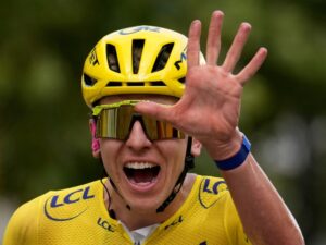Tadej Pogacar, el pentacampeón del Tour de Francia que sin dejar de sonreír y con Hulk en la bicicleta se transformó en leyenda